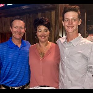 Meet your Posher, Carrie